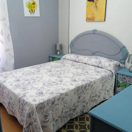 Con Tres En Appartement El Astillero