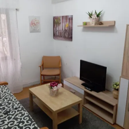 Apartamento Con Tres En El Astillero